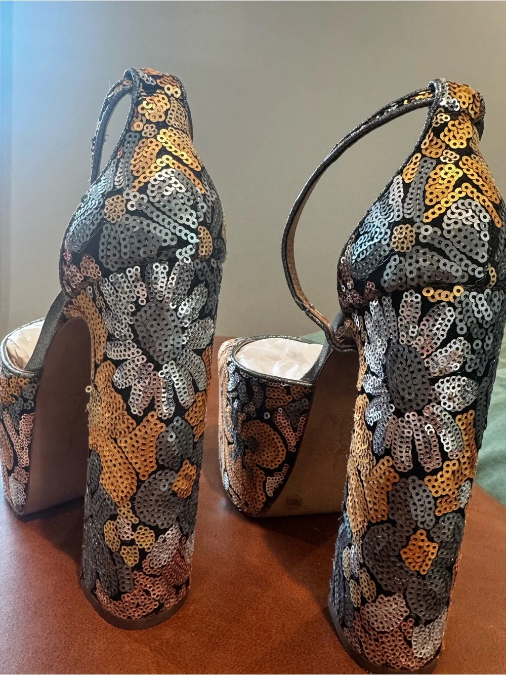 Jessica Simpson Gold & Black Sequin Platform Heels